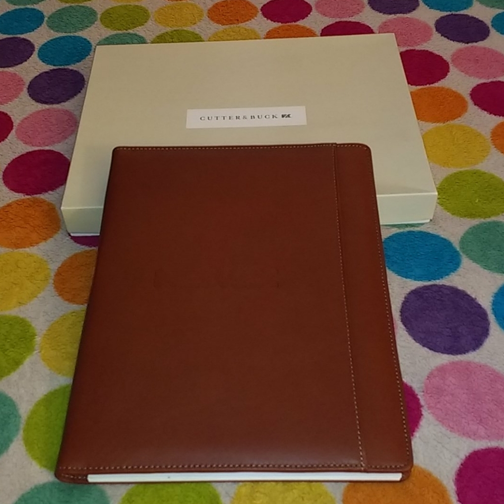 NIB cutter & buck leather folder